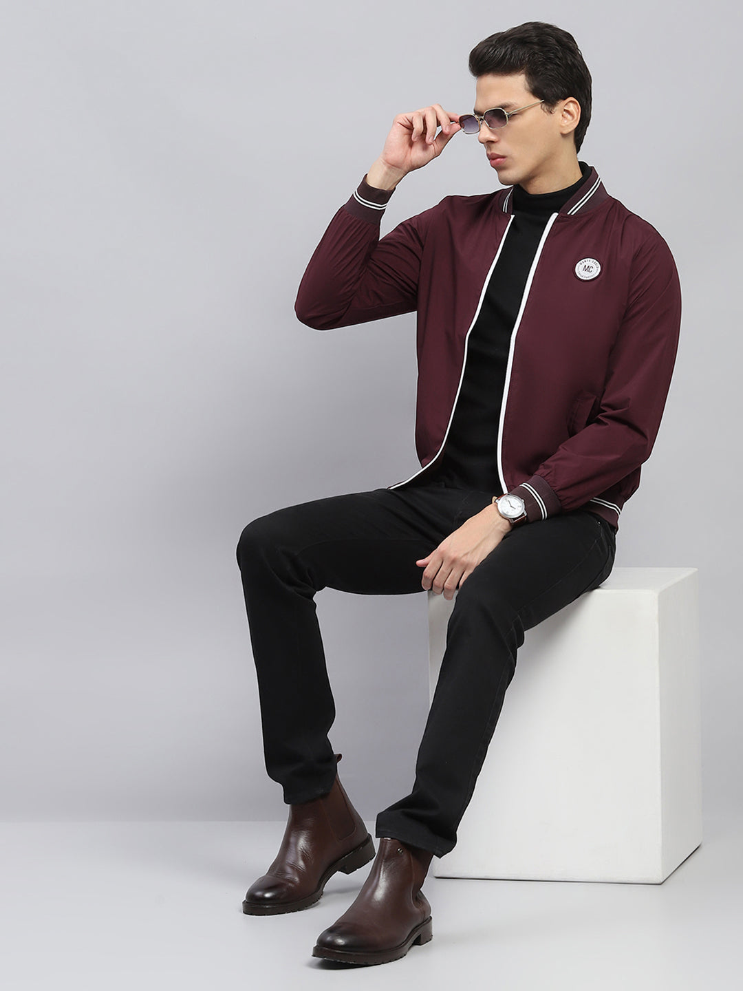 Men Maroon Solid Round Neck Full Sleeve Jacket