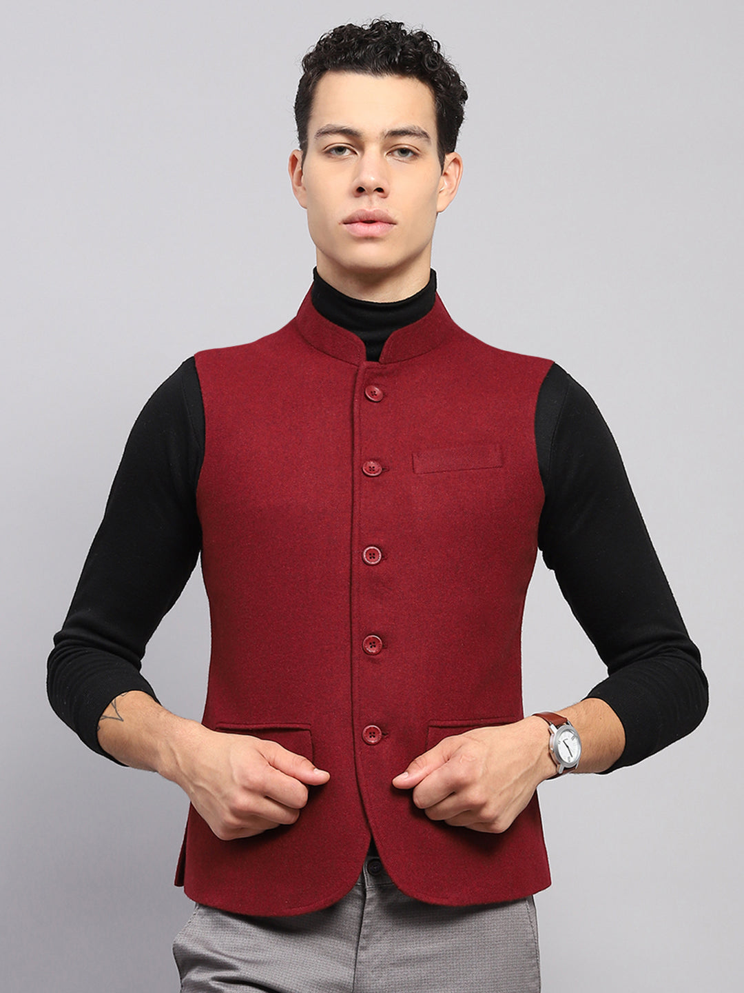 Men Maroon Solid Band Collar Sleeveless Jacket