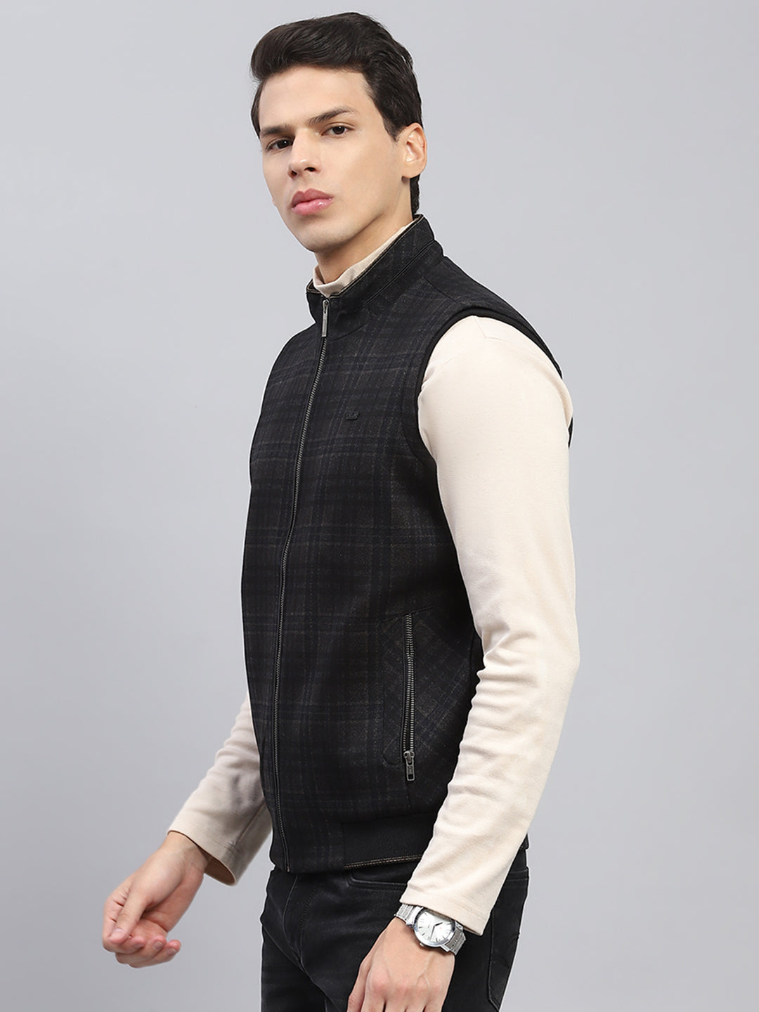 Men Navy Blue Check Mock Neck Sleeveless Jacket