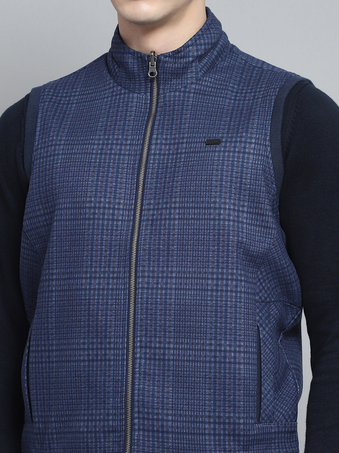 Men Blue Solid Mock Neck Sleeveless Reversible Jacket