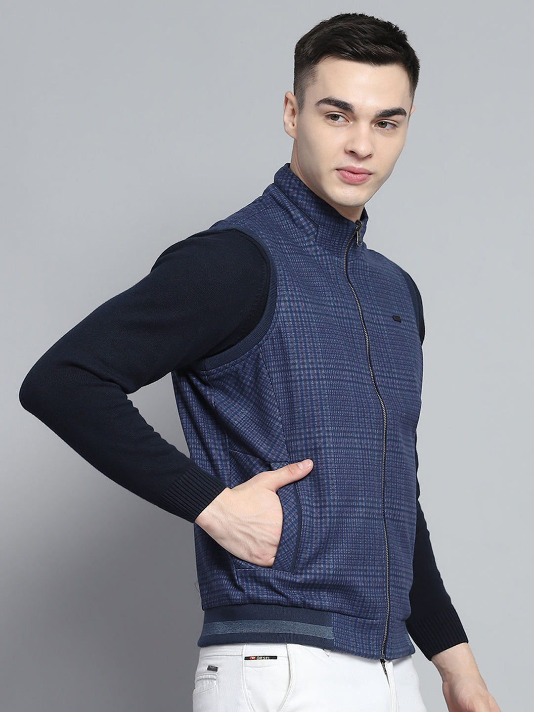 Men Blue Solid Mock Neck Sleeveless Reversible Jacket