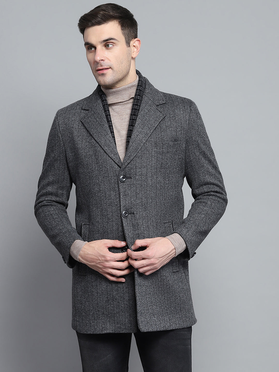 Men Grey Solid Notch lapel Collar Full Sleeve Coat