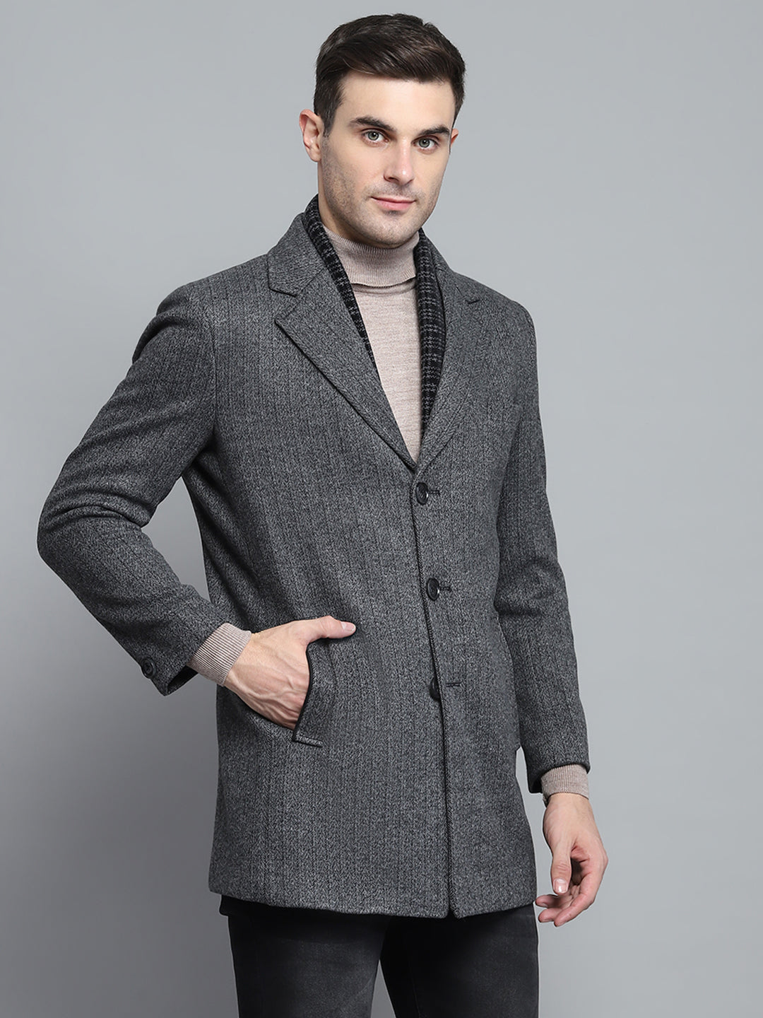 Men Grey Solid Notch lapel Collar Full Sleeve Coat