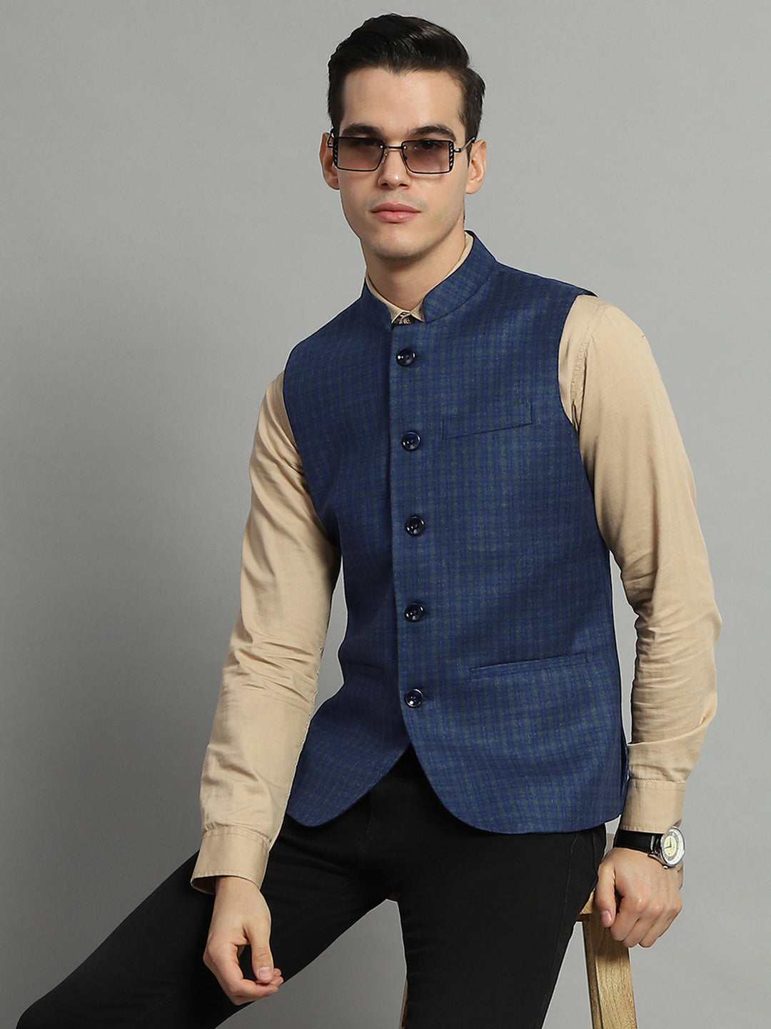 Men Blue Solid Band Collar Sleeveless Jacket