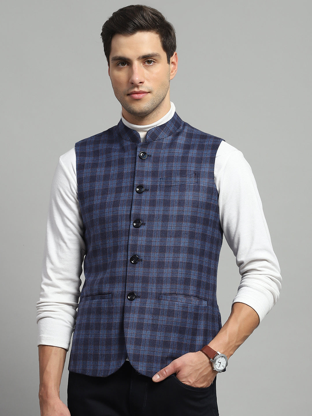 Men Blue Solid Band Collar Sleeveless Jacket