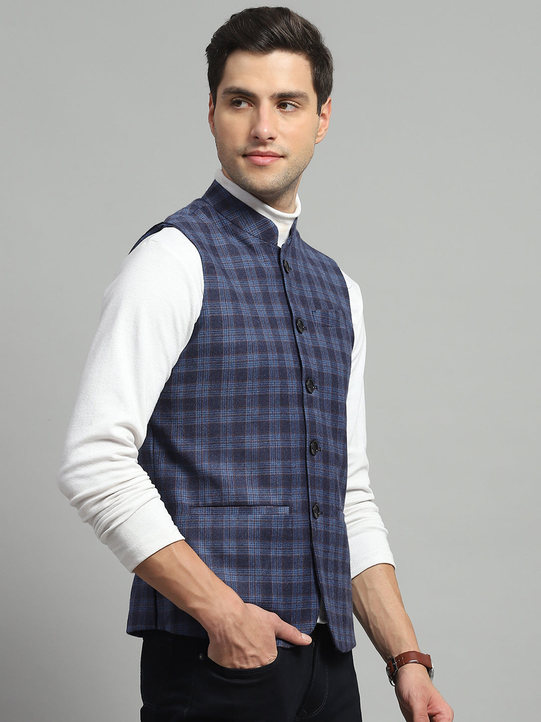 Men Blue Solid Band Collar Sleeveless Jacket