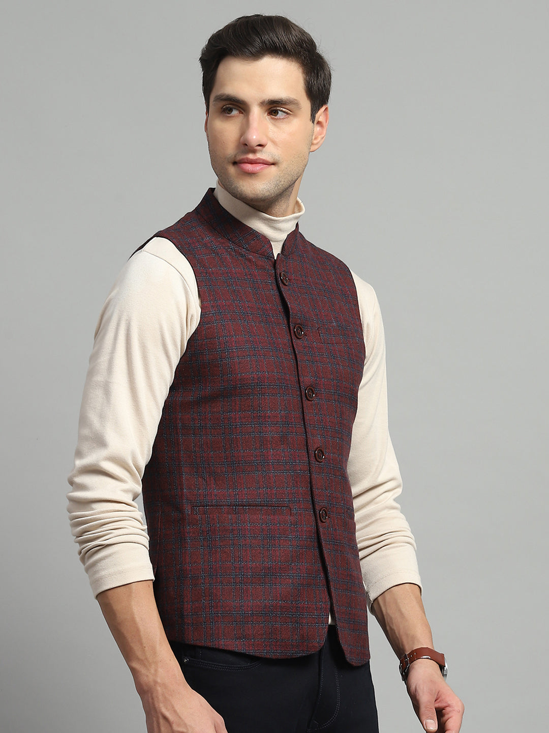 Men Maroon Solid Band Collar Sleeveless Jacket