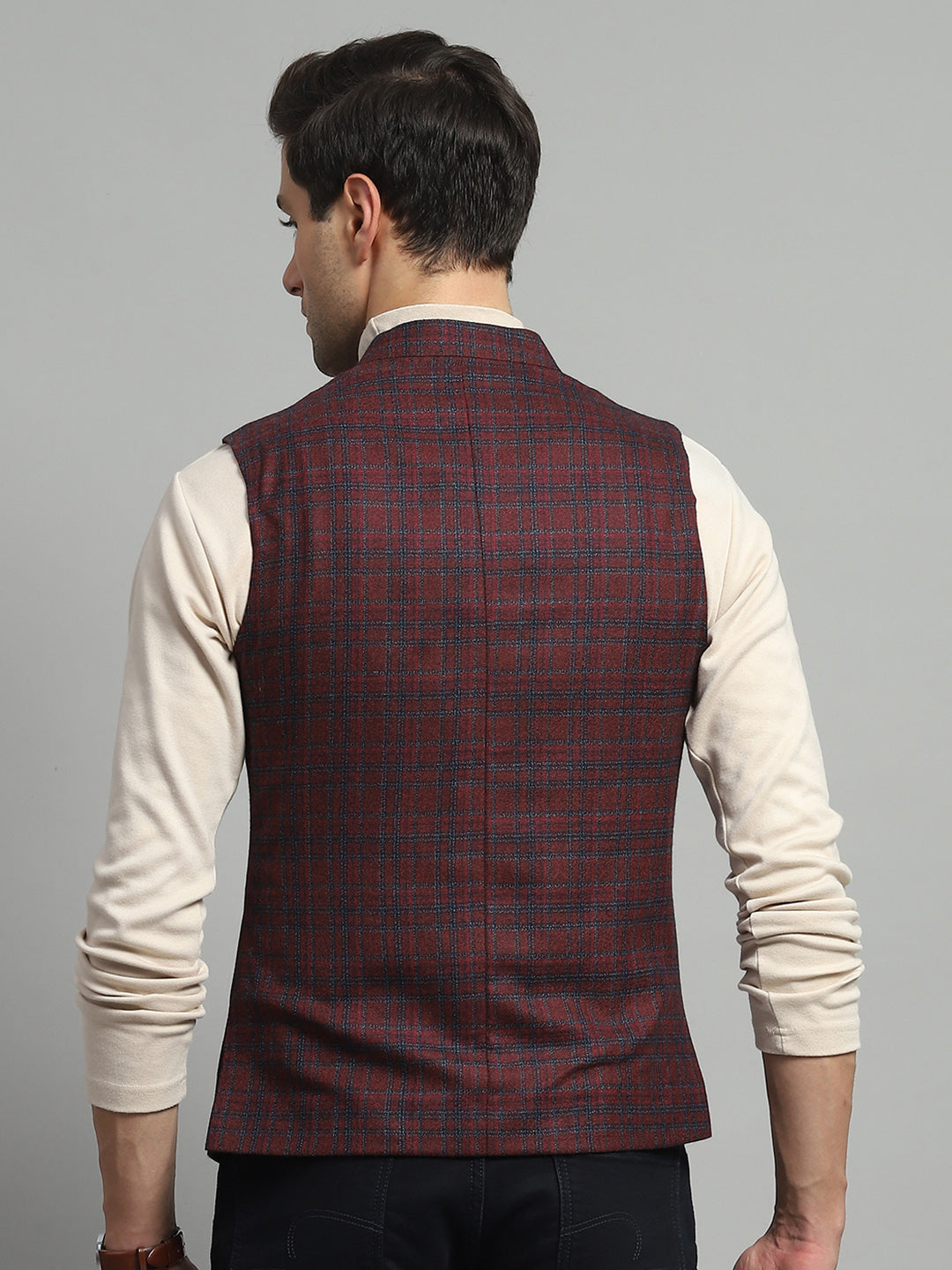 Men Maroon Solid Band Collar Sleeveless Jacket