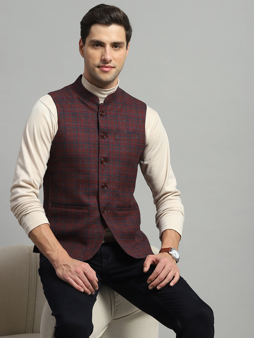 Men Maroon Solid Band Collar Sleeveless Jacket