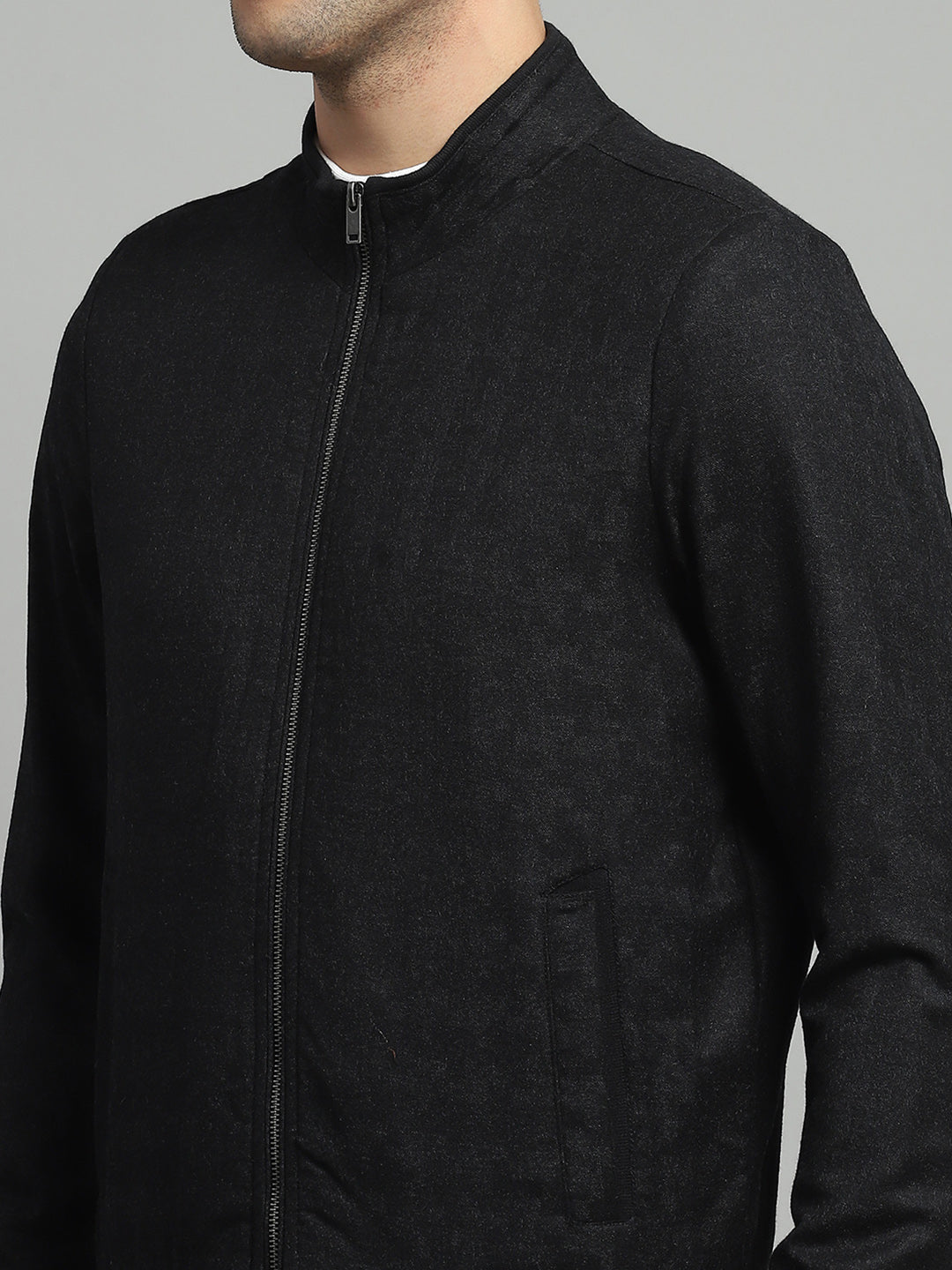 Men Black Solid Mock Neck Full Sleeve Jacket