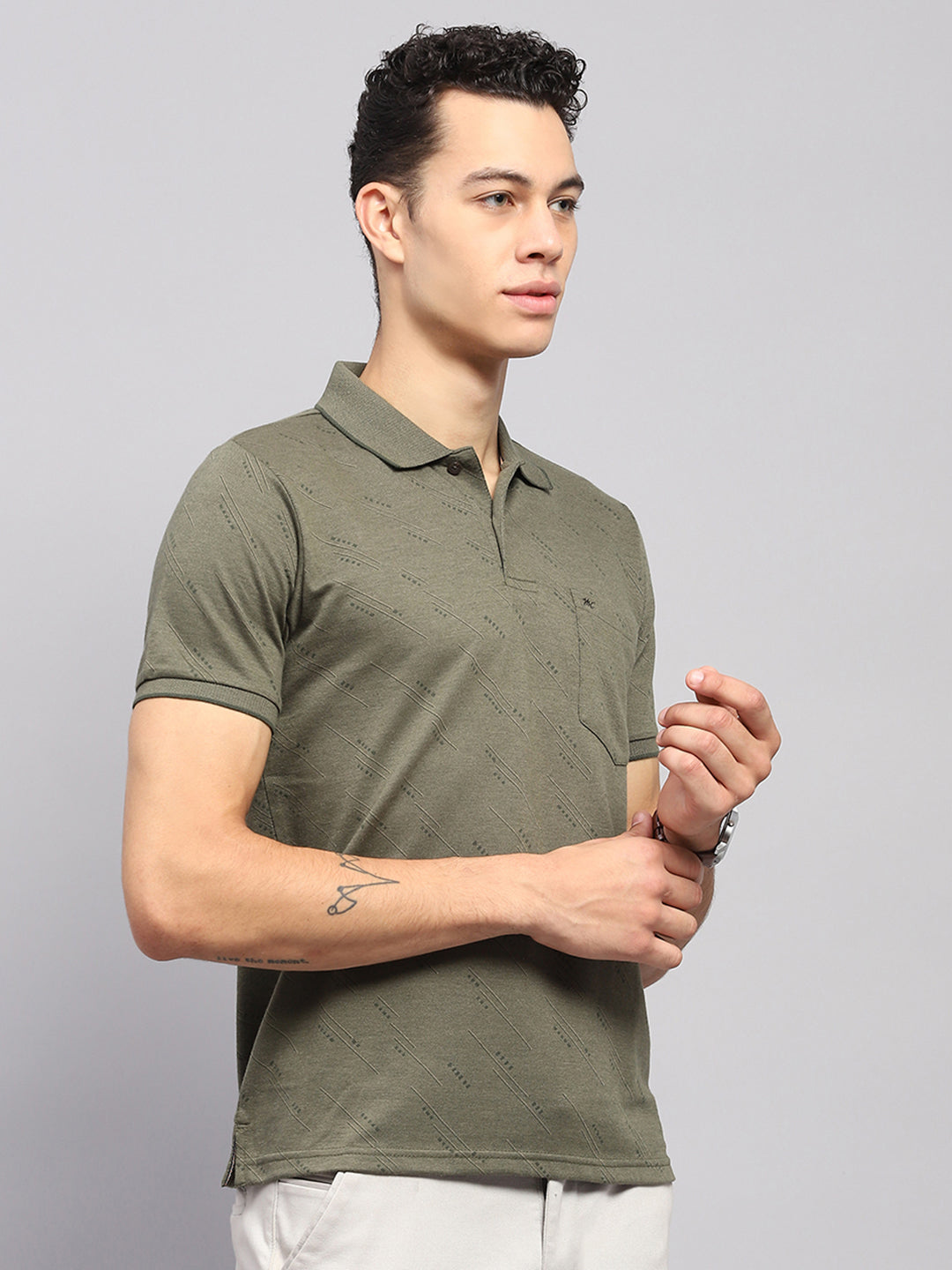 Men Olive Printed Collar Half Sleeve T-Shirt