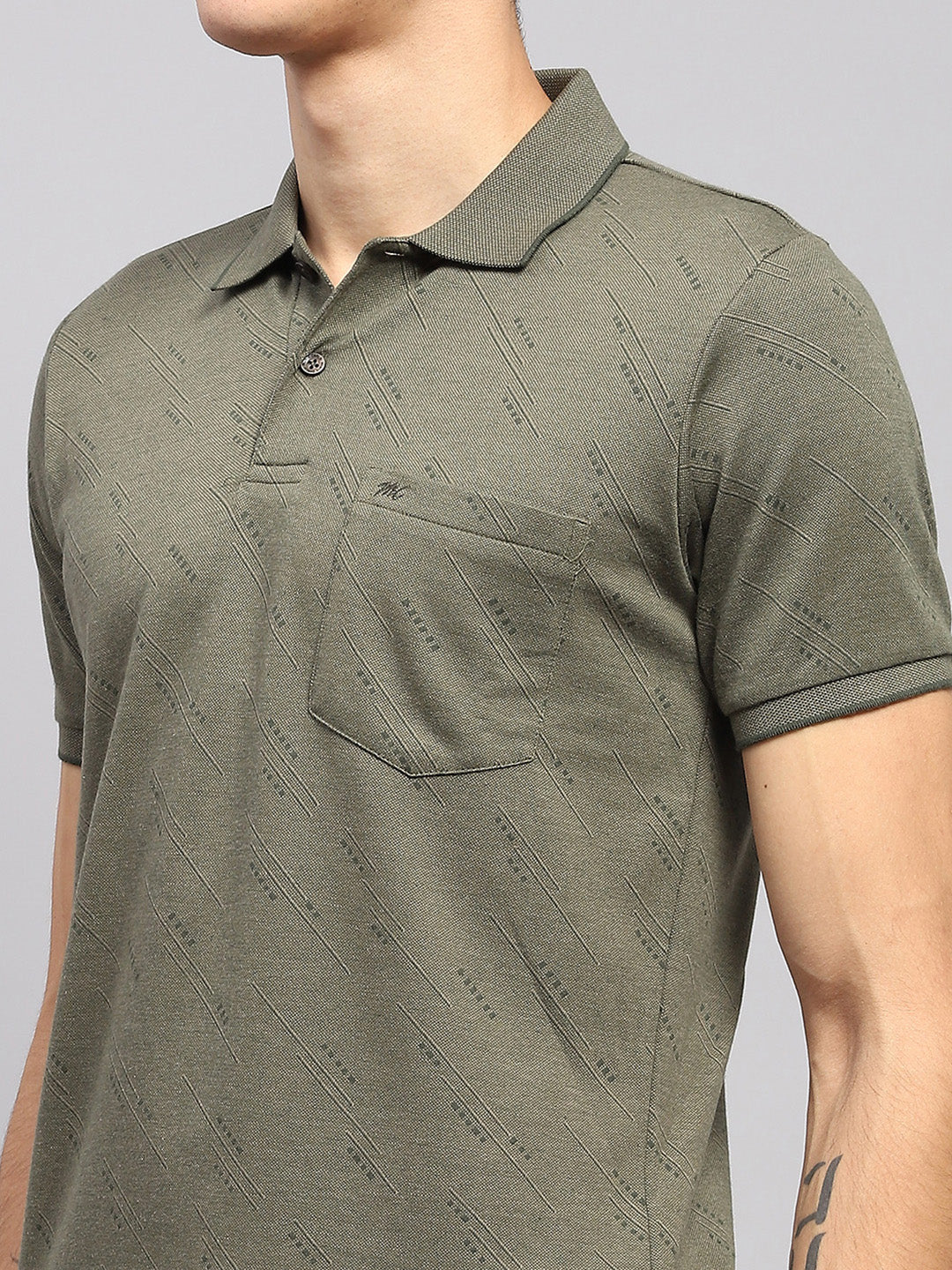 Men Olive Printed Collar Half Sleeve T-Shirt