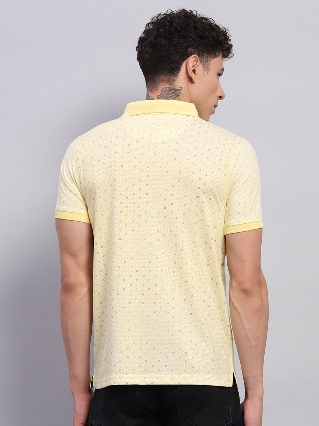 Men Yellow Printed Collar Half Sleeve T-Shirt