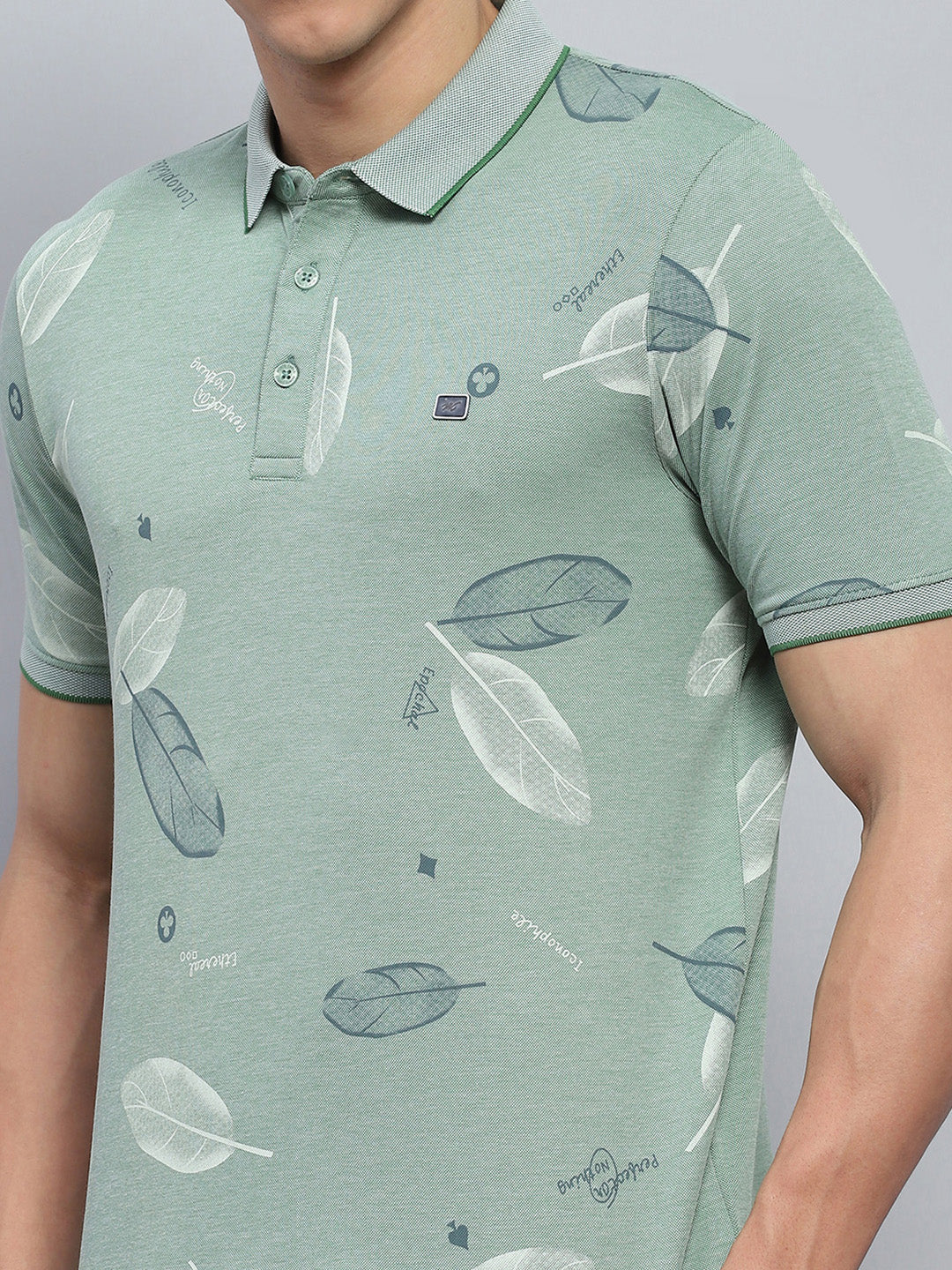 Men Green Printed Collar Half Sleeve T-Shirt