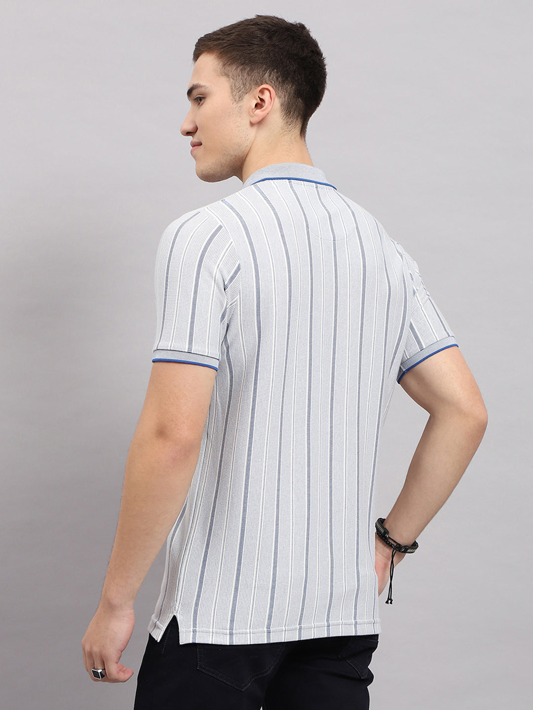 Men Blue Stripe Collar Half Sleeve T-Shirt