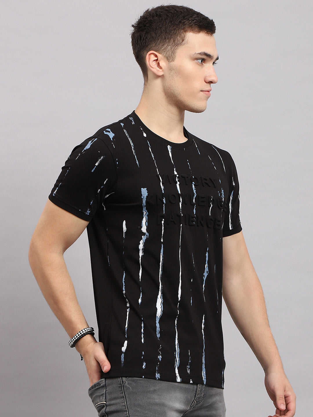 Men Black Printed Round Neck Half Sleeve T-Shirt