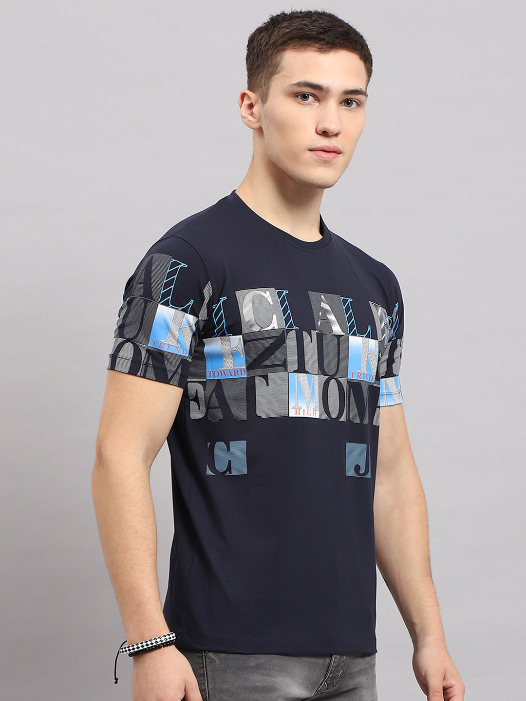 Men Navy Blue Printed Round Neck Half Sleeve T-Shirt