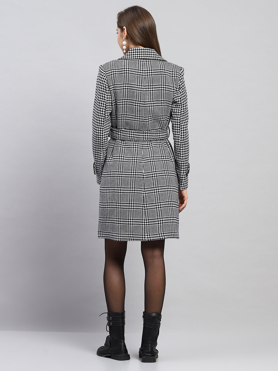 Women Black & White Check Notch lapel Collar Full Sleeve Coat