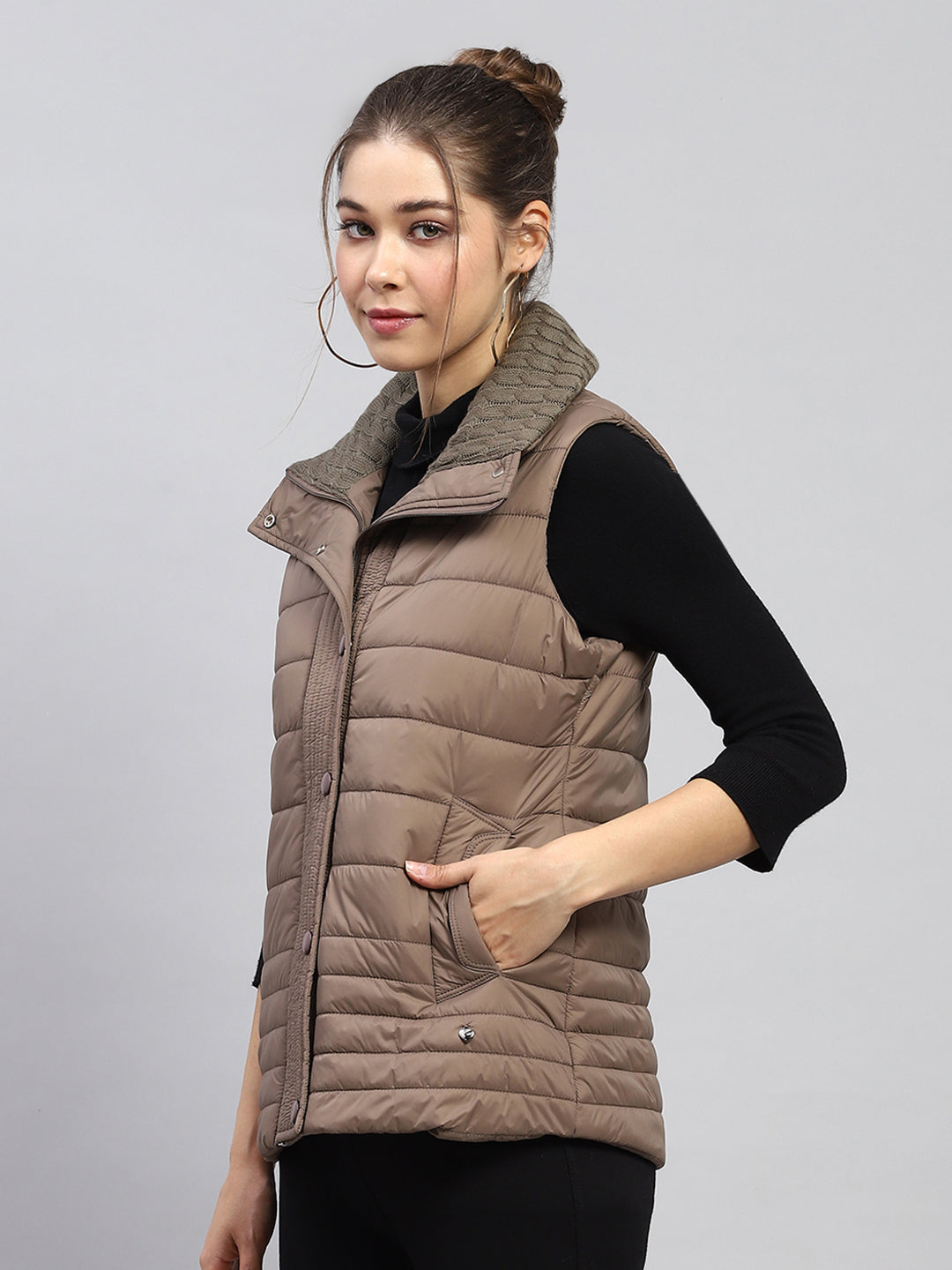 Women Brown Solid Collar Sleeveless Jacket