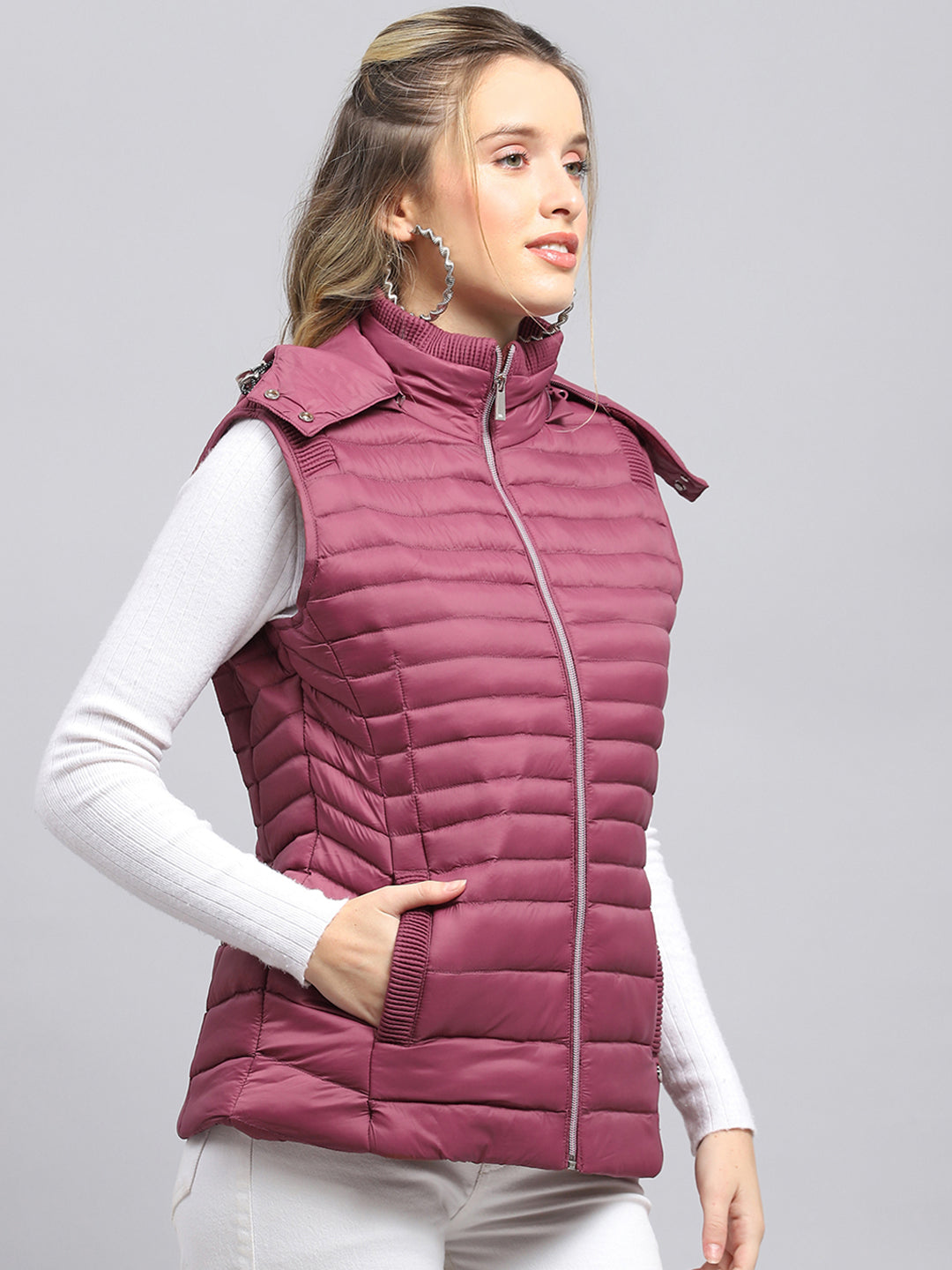 Women Burgundy Solid Detachable Hood Sleeveless Jacket