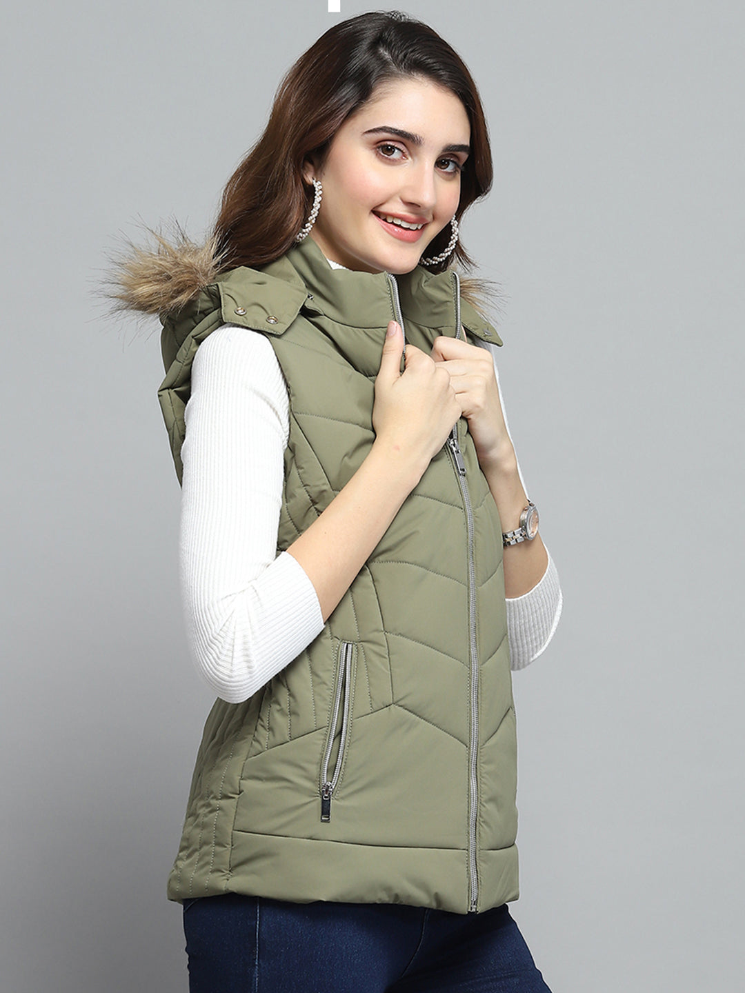 Women Green Solid Detachable Hood Sleeveless Jacket