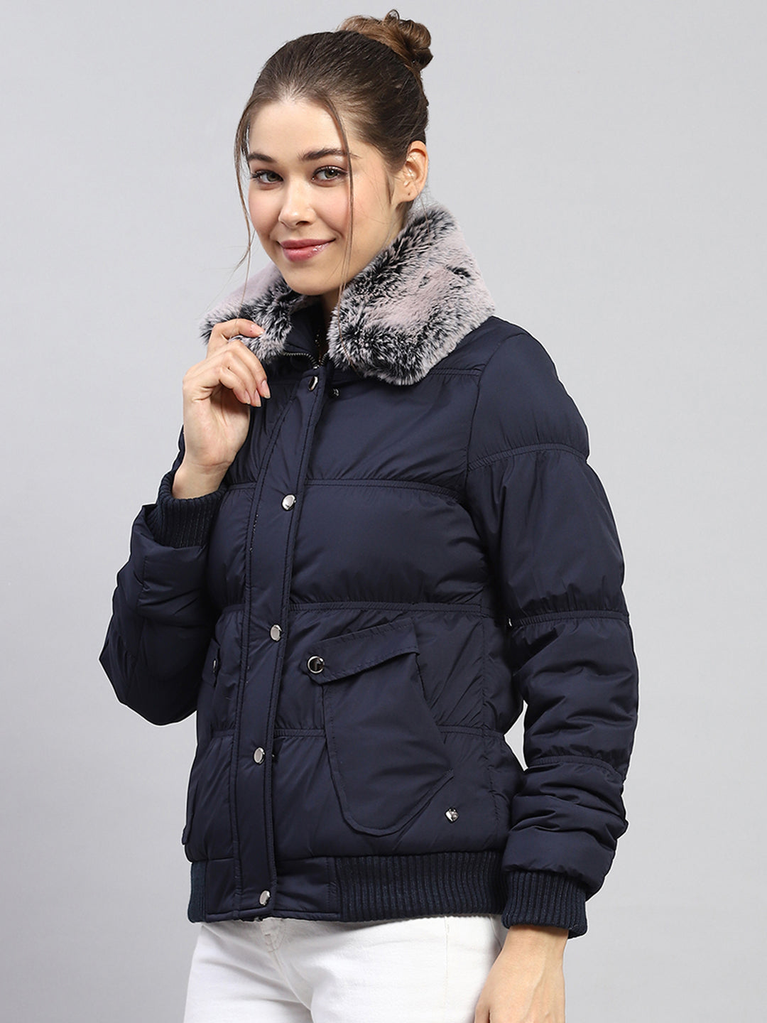 Women Navy Blue Solid Collar Full Sleeve Jacket