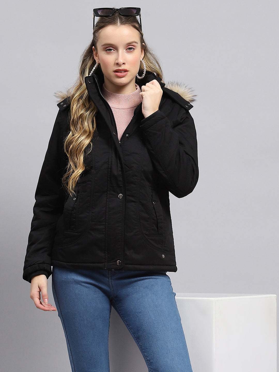 Women Black Solid Detachable Hood Full Sleeve Jacket