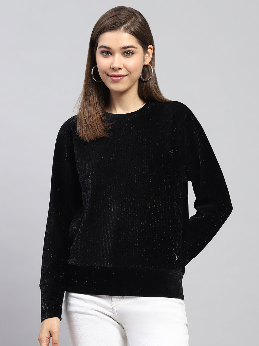 Women Black Solid Round Neck Full Sleeve Sweatshirt