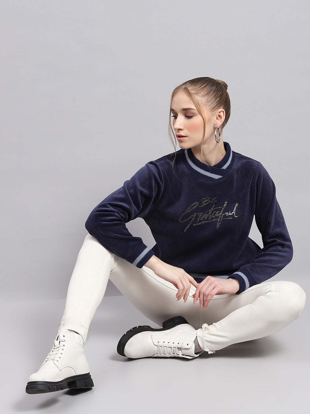 Women Navy Blue Printed High Neck Full Sleeve Sweatshirt