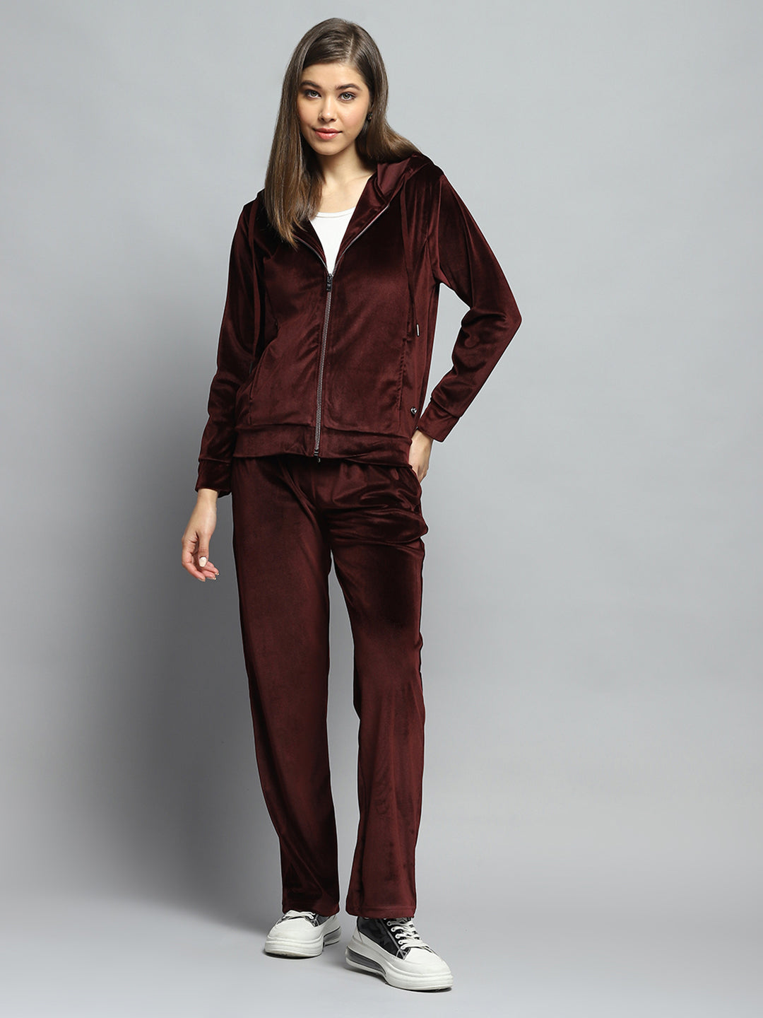 Women Maroon Solid Hooded Full Sleeve Tracksuit