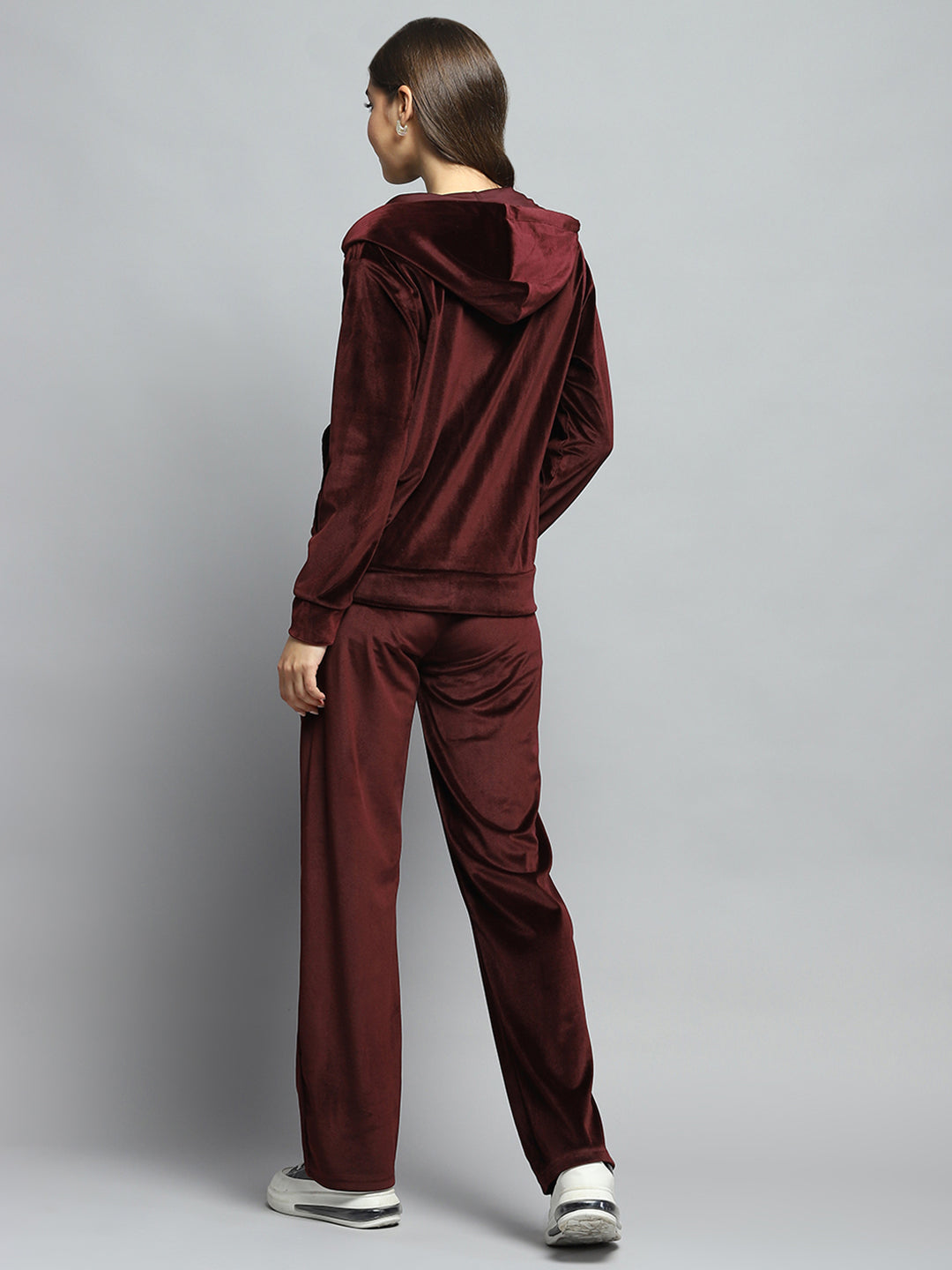 Women Maroon Solid Hooded Full Sleeve Tracksuit