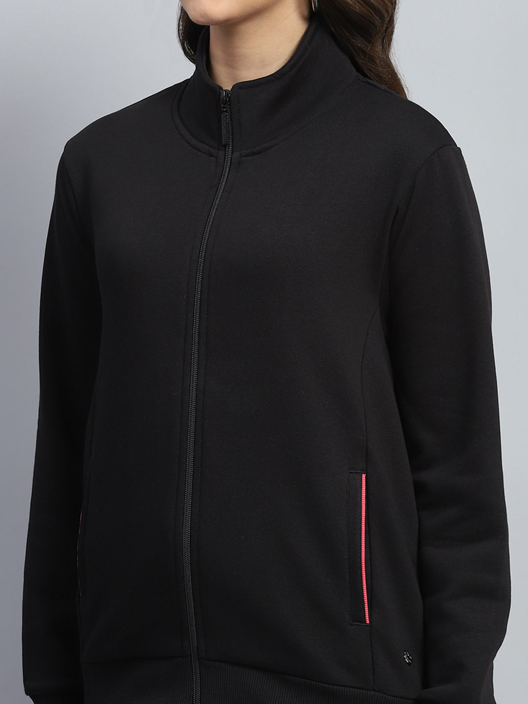 Women Black Solid Mock Neck Full Sleeve Winter Tracksuit