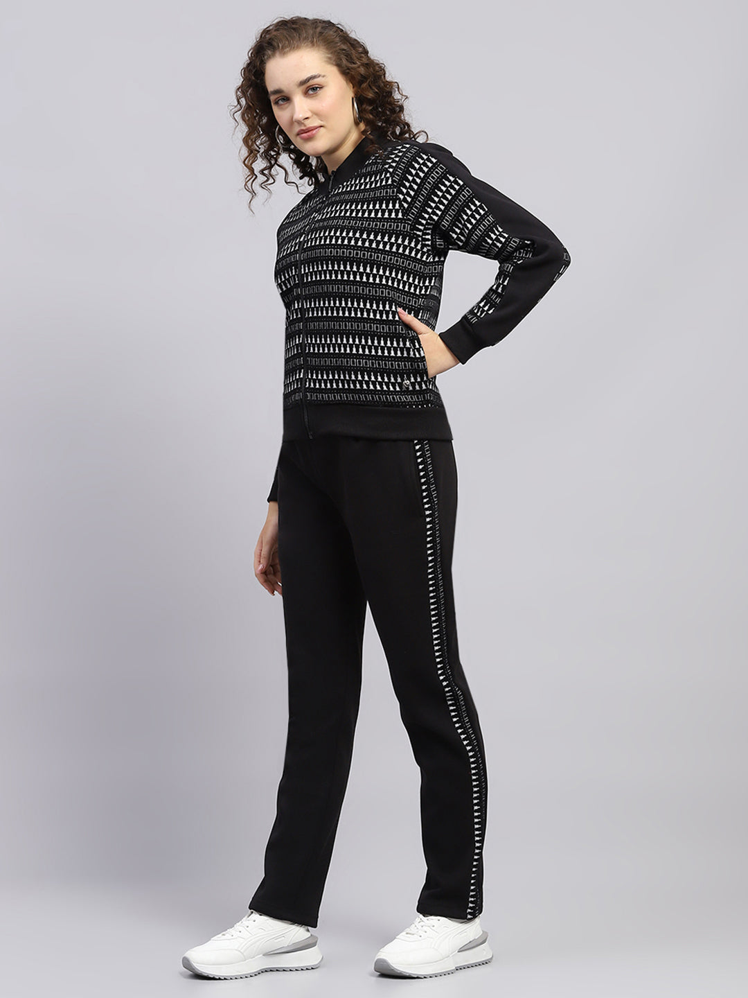 Women Black Self Design Round Neck Full Sleeve Tracksuit