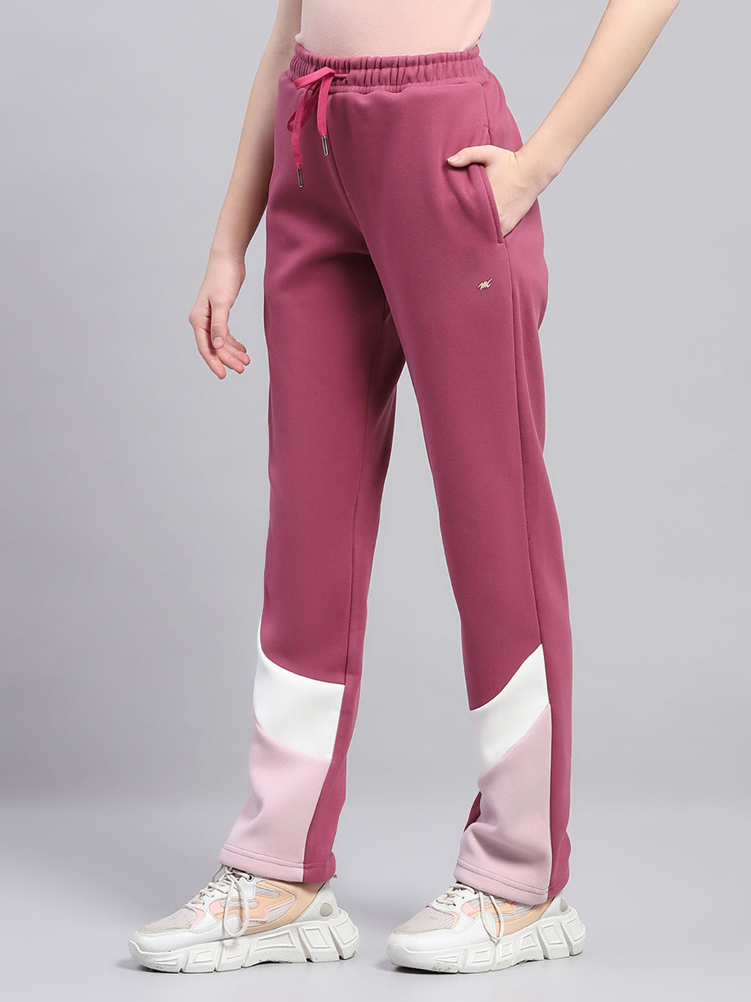 Women Pink Solid Round Neck Full Sleeve Tracksuit