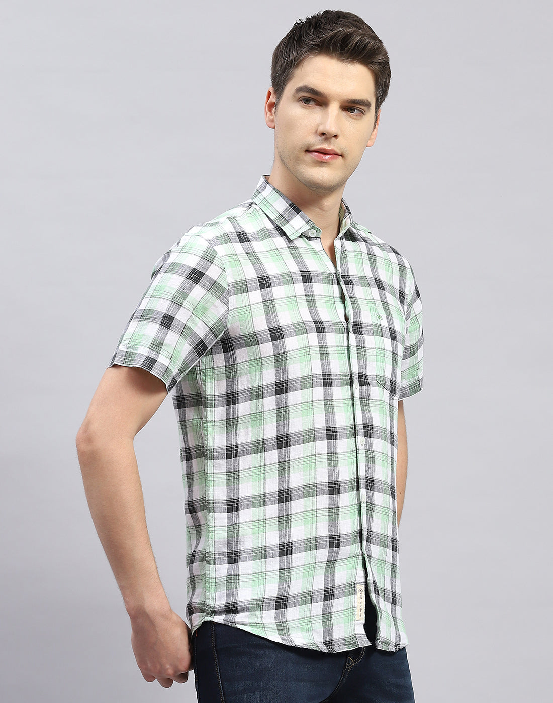 Men Green Check Collar Half Sleeve Shirt