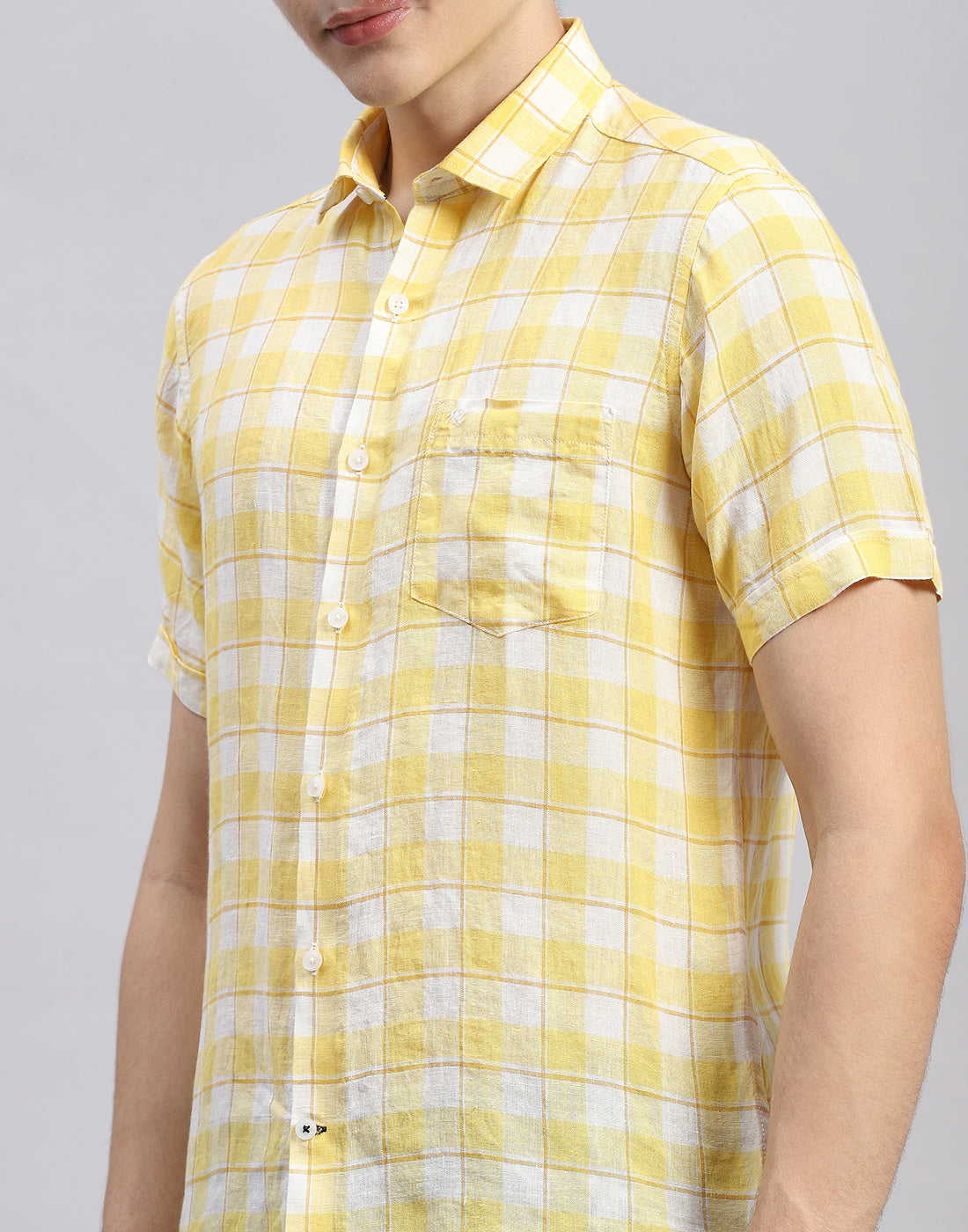 Men Yellow Check Collar Half Sleeve Shirt