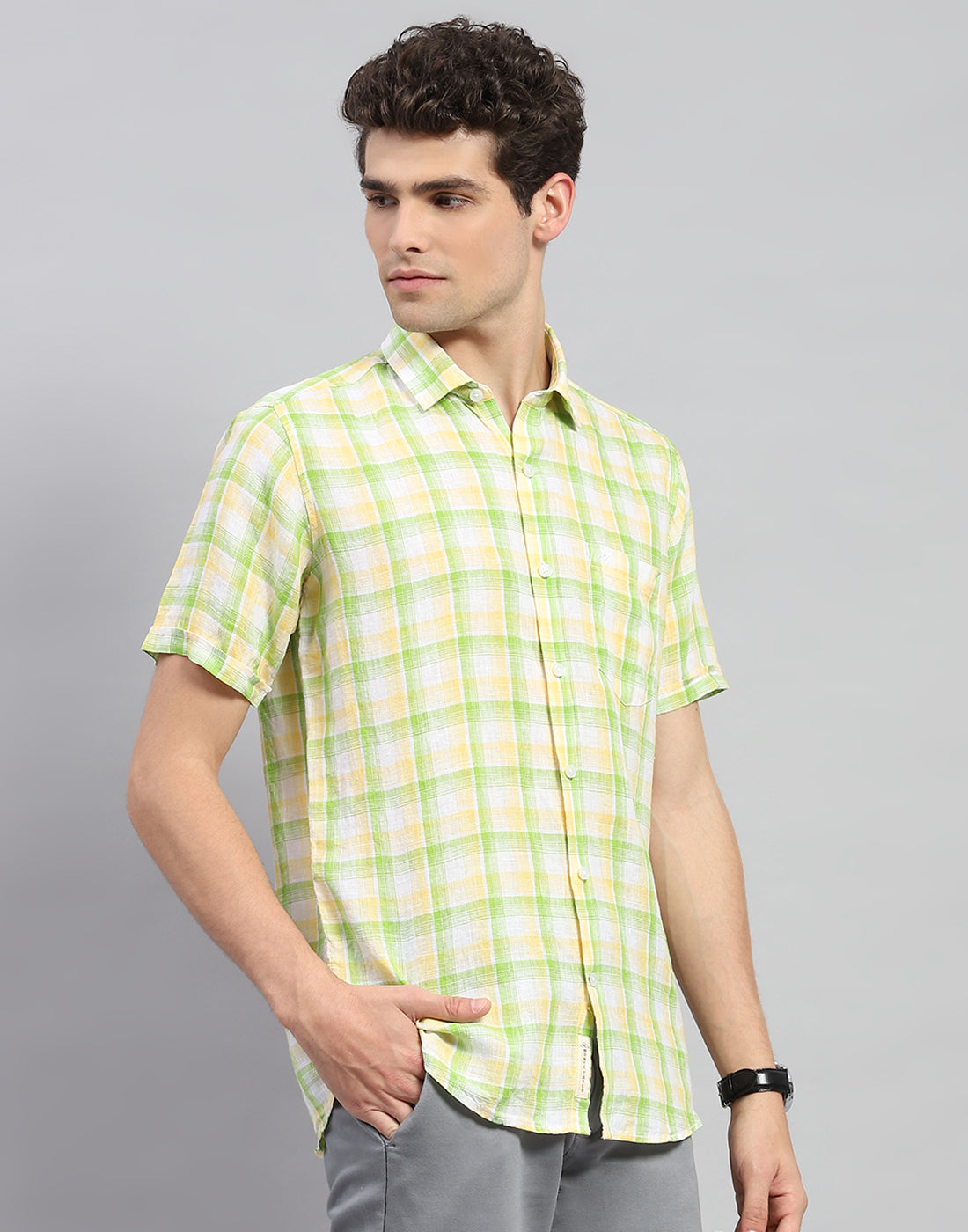 Men Green Check Collar Neck Half Sleeve Shirt