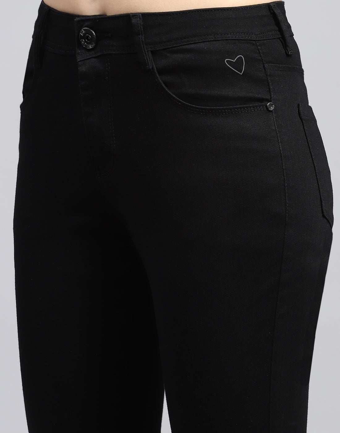 Women Black Solid Slim Fit Denim