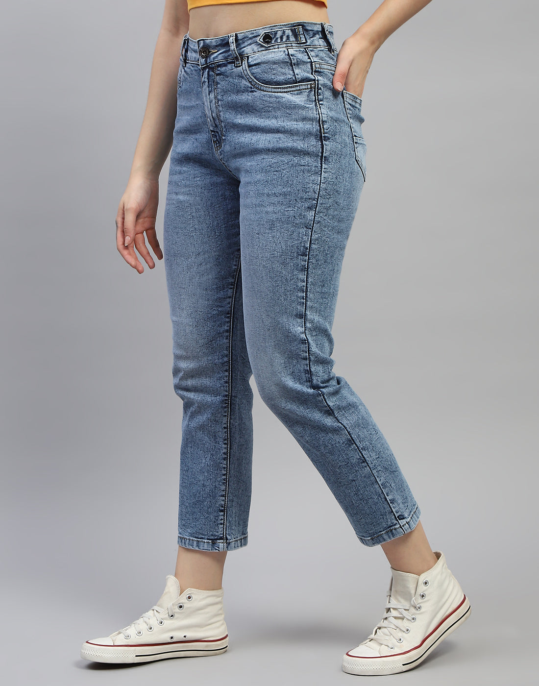 Women Blue Solid Regular Fit Denim