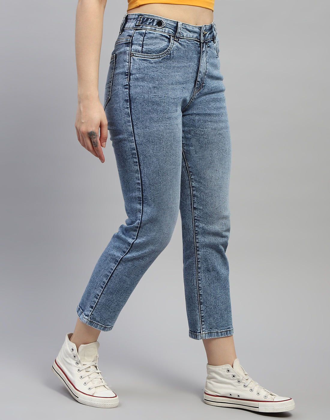 Women Blue Solid Regular Fit Denim