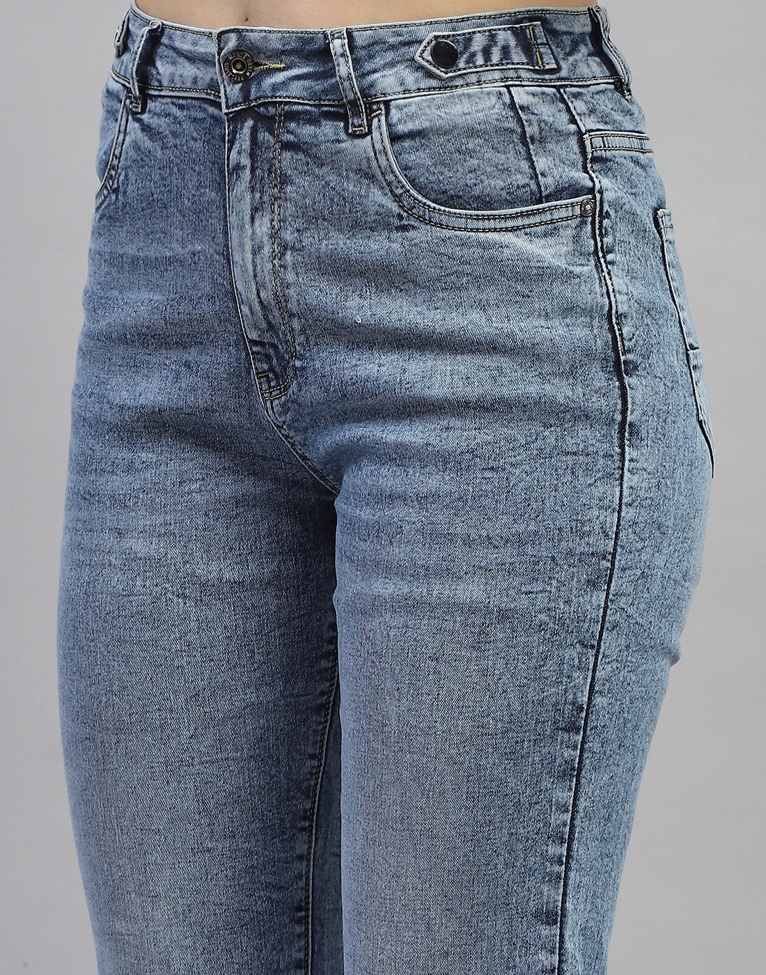 Women Blue Solid Regular Fit Denim