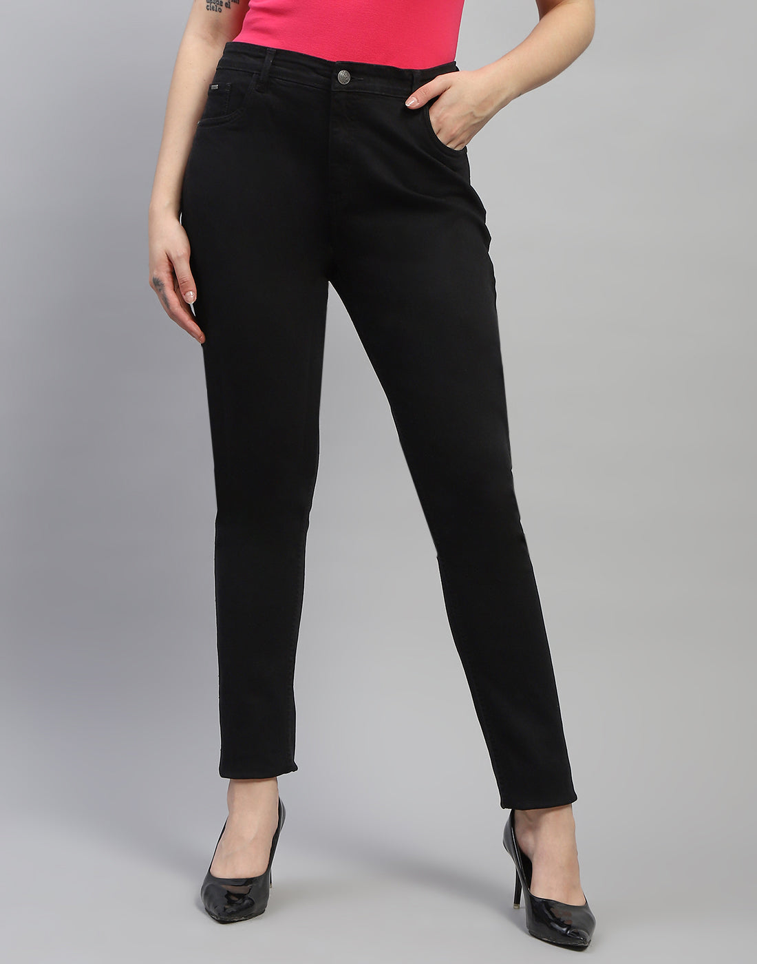 Women Black Solid Slim Fit Denim