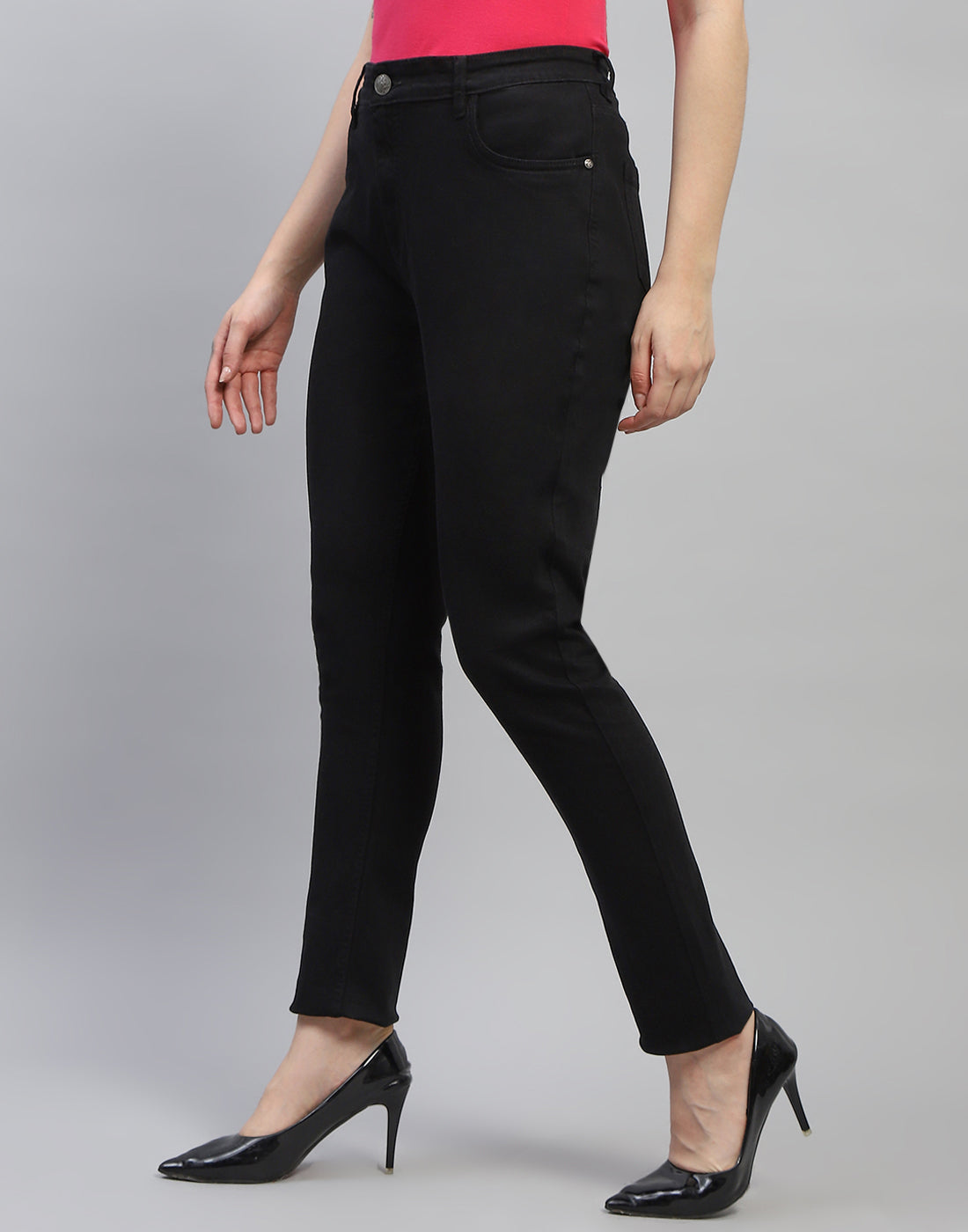 Women Black Solid Slim Fit Denim