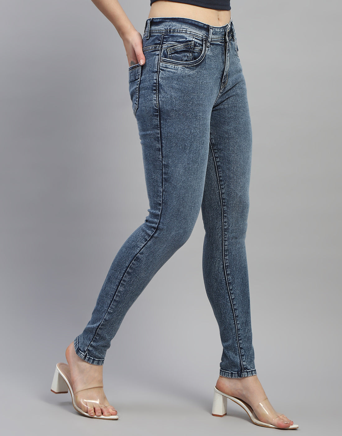 Women Blue Solid Slim Fit Denim