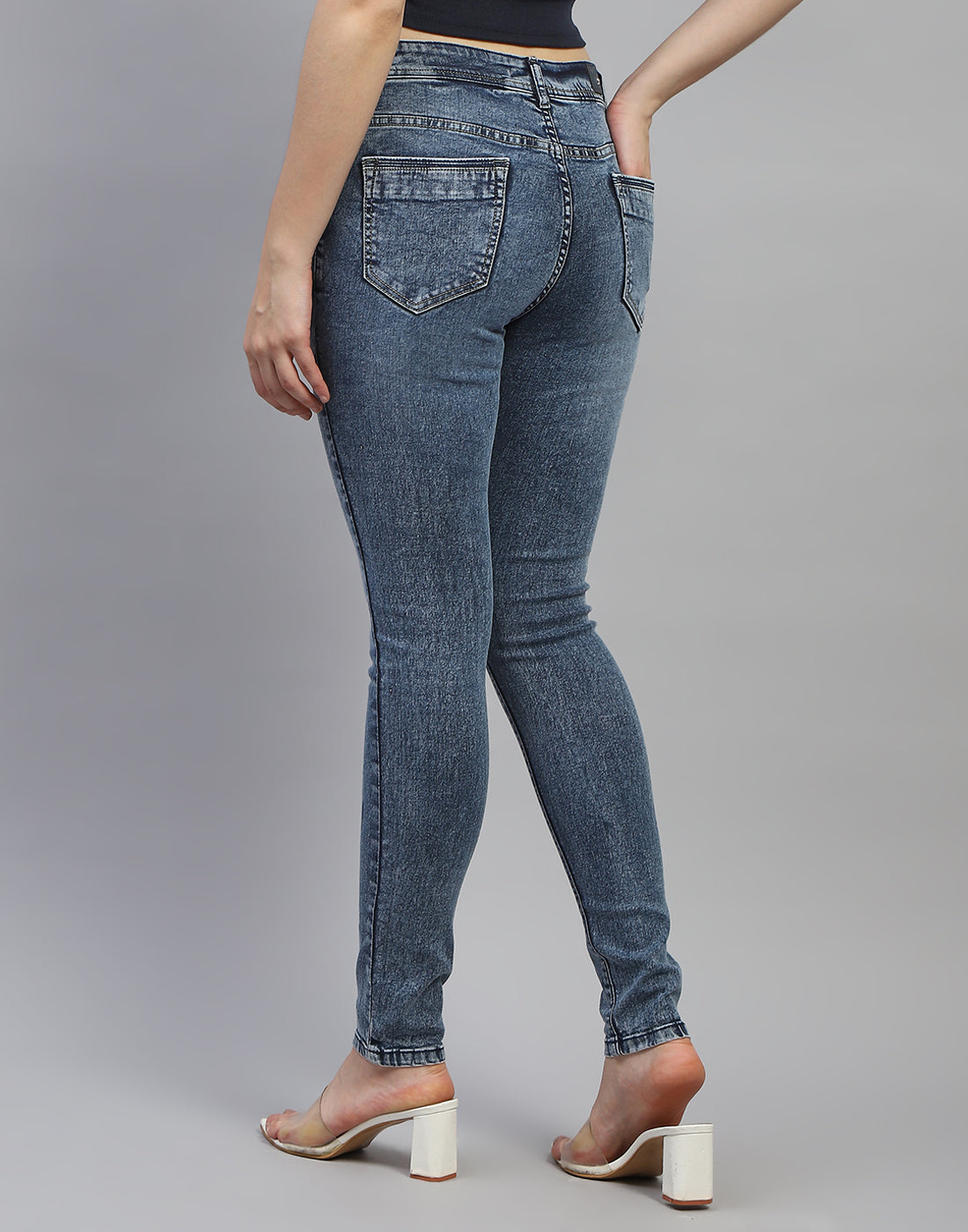 Women Blue Solid Slim Fit Denim