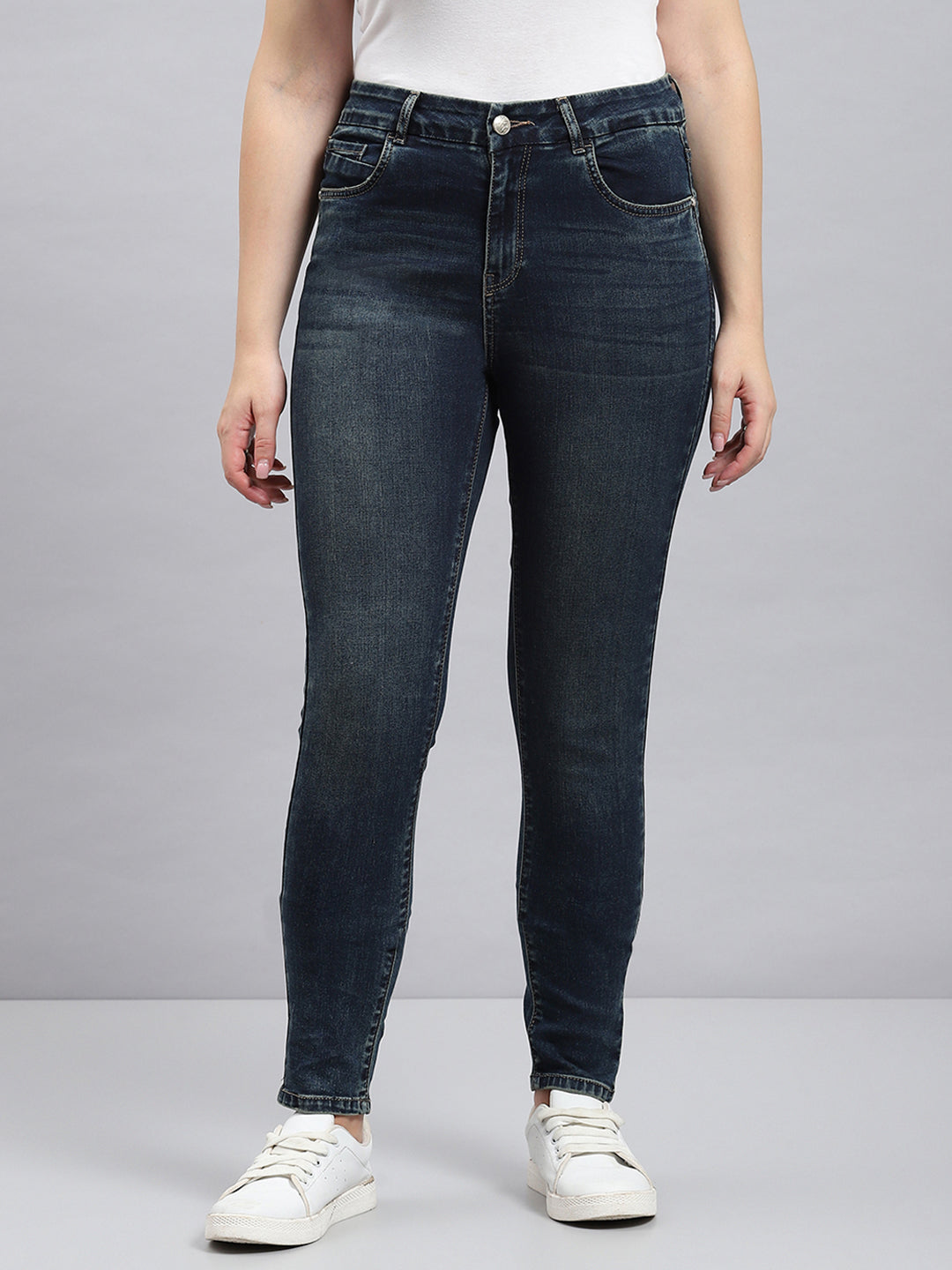 Women Green Solid Slim Fit Denims