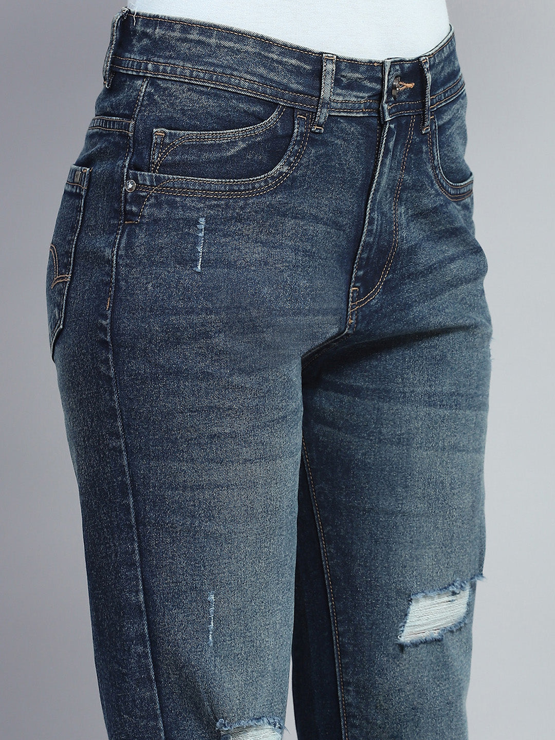 Women Blue Solid Mild Distressed Straight Fit Denim