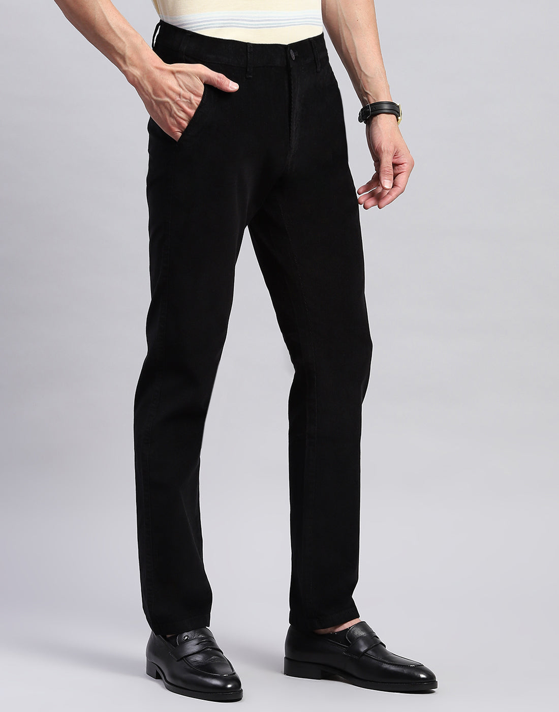 Men Black Solid Regular Fit Trouser