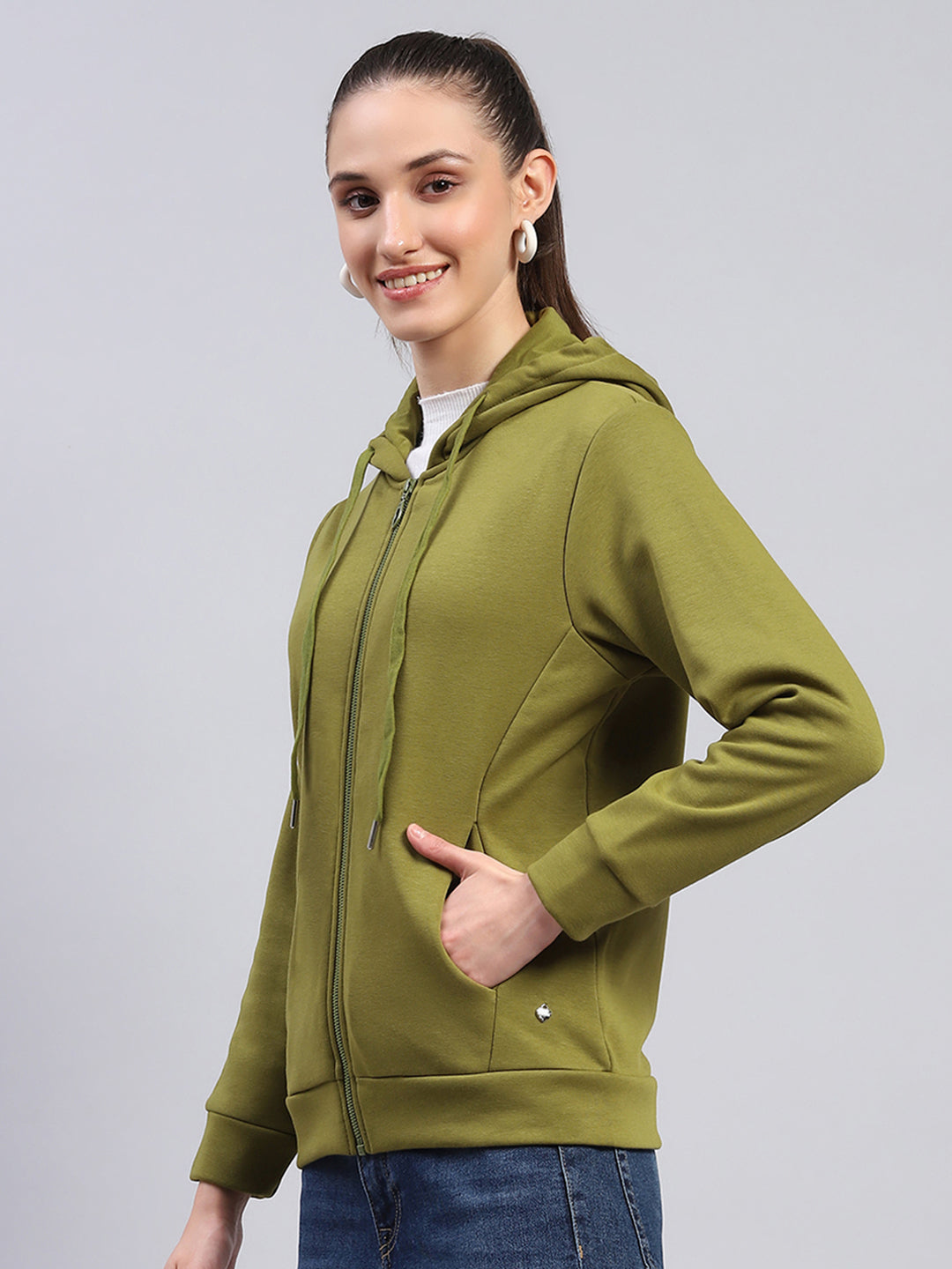 Women Green Solid Hooded Full Sleeve Sweatshirt