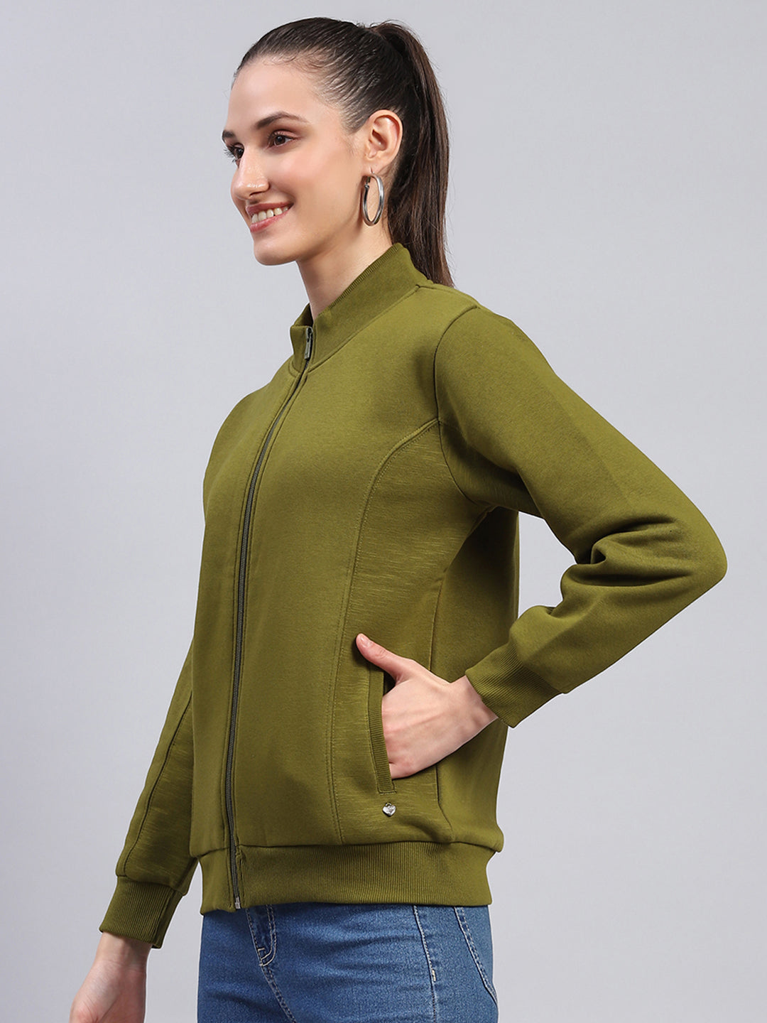 Women Green Solid Mock Neck Full Sleeve Sweatshirt